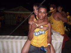 Oktober 10 Anos